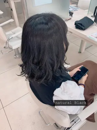 ミディアム カラー ✂︎レディース のメンズカット屋さんのヘアスタイル