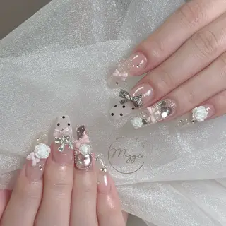 ネイル Maggie Nail🦩のネイルデザイン