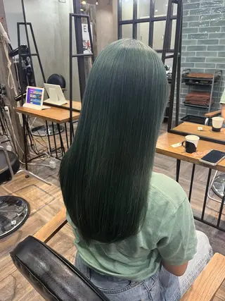 カラー 村本 優依のヘアスタイル