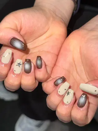 ネイル 寺崎 葉月のネイルデザイン