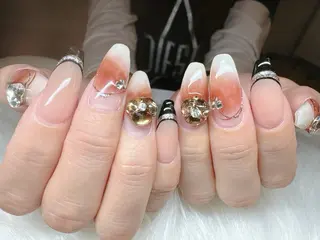 ネイル ECLAT エクラ所属・寺山 千鶴のネイルデザイン