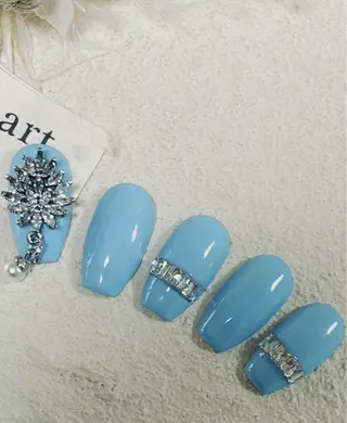 ネイル Nikoネイルサロン中野店所属・merci リカのネイルデザイン