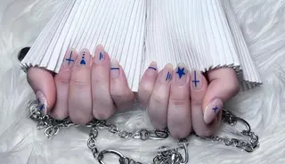 ネイル RAFFINE 月🦋🩵のネイルデザイン