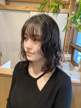 ミディアム パーマ ENIF ヤマグチアツコのヘアスタイル