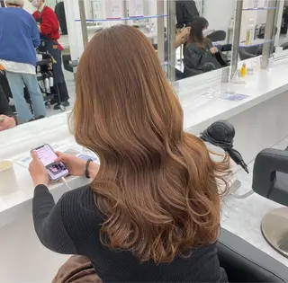 セミロング カラー 🌟横浜THREE 店長担当🌟のヘアスタイル