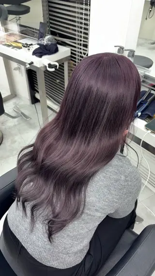 ロング カラー 🖤ハイトーン× レイヤー🖤SARAのヘアスタイル