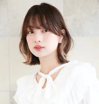 ミディアム 光石 季世のヘアスタイル