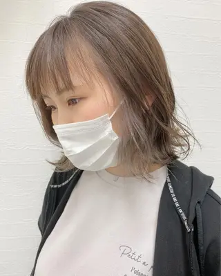 ミディアム カラー 森本 笑のヘアスタイル