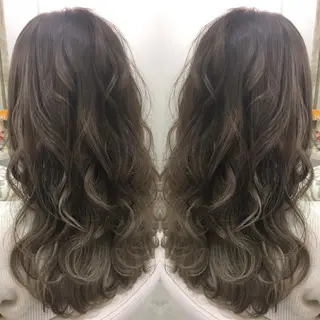 セミロング ロング カラー 髪質改善 中川　翔のヘアスタイル