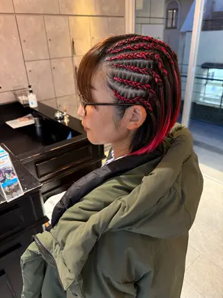 キッズ BRAIDS💎愛子 大人ハイライト💎のヘアスタイル