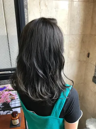 ミディアム カラー パーマ ヘアアレンジ 🉐レイヤー/塩見 弘樹🉐渋谷のヘアスタイル