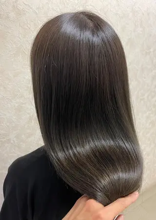 ミディアム カラー パーマ ヘアアレンジ ヘアケア特化型サロン newi 梅田のヘアスタイル