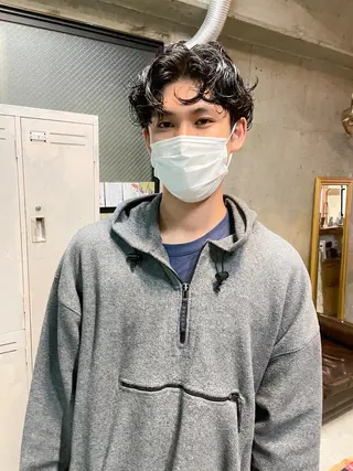 ショート メンズ パーマ/レイヤー 岩山丈一郎のヘアスタイル