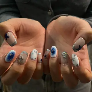 ネイル AMRITA omotesando所属・艶ｶﾗｰ･:*個性派 ﾈｲﾙ🦋mire-のネイルデザイン