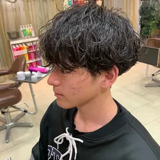 ショート パーマ メンズ 甲斐 司のヘアスタイル