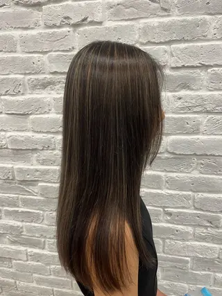 カラー PEAKS所属・優奈(ユナ)🦋 カラーリストのヘアスタイル