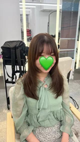 セミロング カラー mit新宿所属・mit bytree MISAKI🎀のヘアスタイル