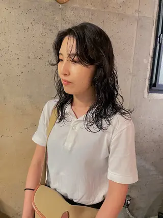 セミロング パーマ パーマ/レイヤー 岩山丈一郎のヘアスタイル