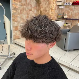 ショート パーマ メンズ シャドウパーマ/縦落 ちパーマ 大久保拓実のヘアスタイル