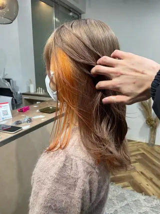 セミロング カラー lani hair salon所属・SHOTO ハイトー ン/デザインカラーのヘアスタイル