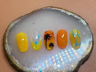 ネイル 鄭 津のネイルデザイン