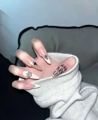 ネイル EMI ANA.CHUOのネイルデザイン