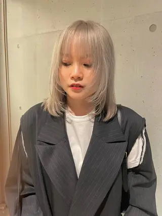 セミロング 🌙透明感カラー✖︎ カンナ🌙のヘアスタイル