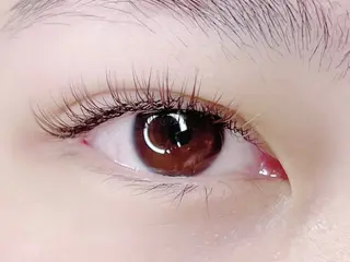 マツエク・マツパ eyelashsalon Lily Me所属・イイダ リナのマツエク・マツパデザイン