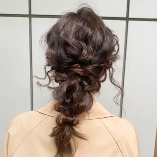 セミロング ヘアアレンジ SHANTi 飯塚 ヘアセット/髪質改善のヘアスタイル