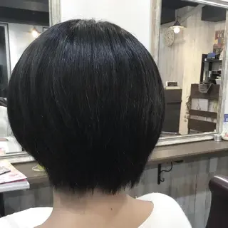 ショート カラー パーマ embrace エンブレイスのヘアスタイル