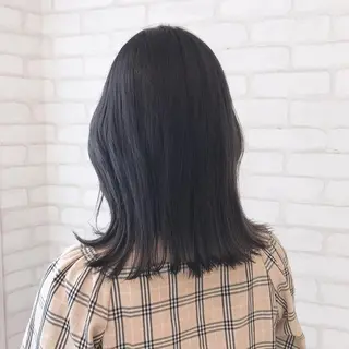 ミディアム カラー abilita AZUSAのヘアスタイル