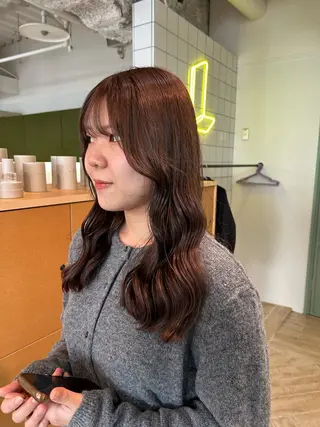 ロング カラー ベージュ/ダブルカラ ー/新潟駅/青柳萌果のヘアスタイル