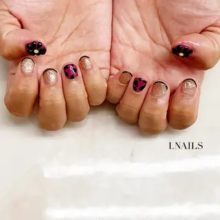 ネイル アイネイルズ所属・早川 梓のネイルデザイン