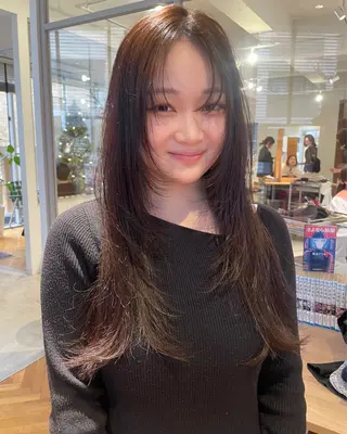 ロング カラー sachi / tsunaguのヘアスタイル