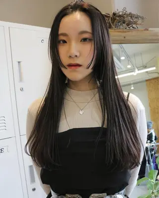 セミロング カラー 松村 澪里のヘアスタイル