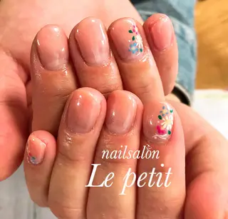 ネイル 石野 広佳のネイルデザイン