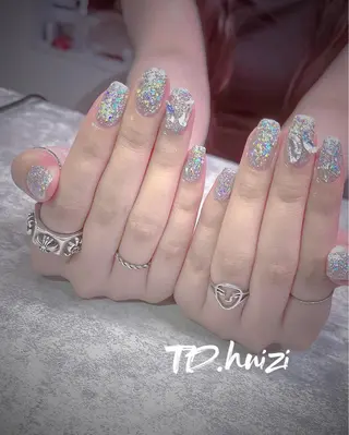 ミディアム めぐみのネイルサロン 惠のネイルデザイン