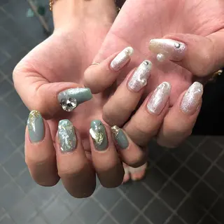 ネイル 河野 弥月のネイルデザイン