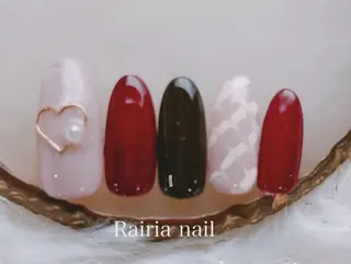 ネイル Rairia   nail所属・屋敷 理奈のネイルデザイン