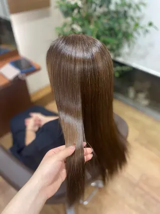 ロング カラー 藤田 翔子のヘアスタイル