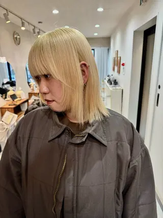 ショート カラー コイデ リュウセイのヘアスタイル