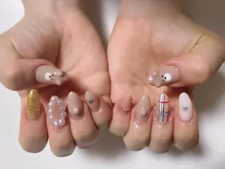 ネイル 𝓇𝒶𝓃𝒶𝓃 𝓃𝒶𝒾𝓁のネイルデザイン