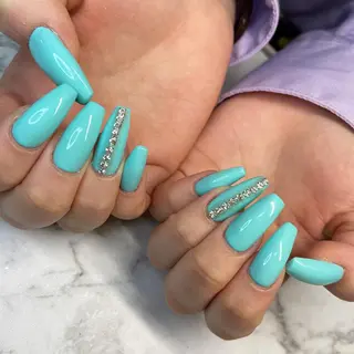 ネイル Beauty Salon amour所属・Seven's / NANAのネイルデザイン