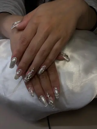 ネイル ネイルサロン Roiのネイルデザイン