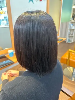 ミディアム 渋谷 美優のヘアスタイル