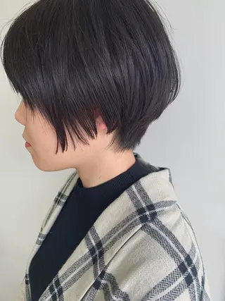 ショート nuu所属・💜ショート💜 ウルフ、ボブ二色亜美のヘアスタイル