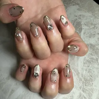 ネイル repos~ルポ~所属・里見 麗のネイルデザイン