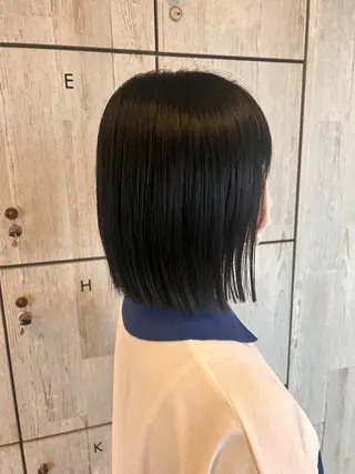 ミディアム カラー れいな🌼 ボブ･艶カラー🌼のヘアスタイル