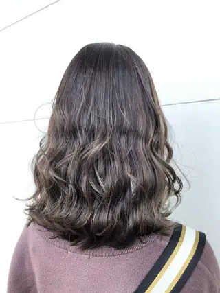 ショート カラー 縮毛矯正、似合わせ カット✂️大谷勇輝のヘアスタイル