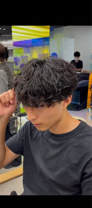 ショート パーマ メンズ シャドウパーマ/ ルーズパーマ/メンズのヘアスタイル